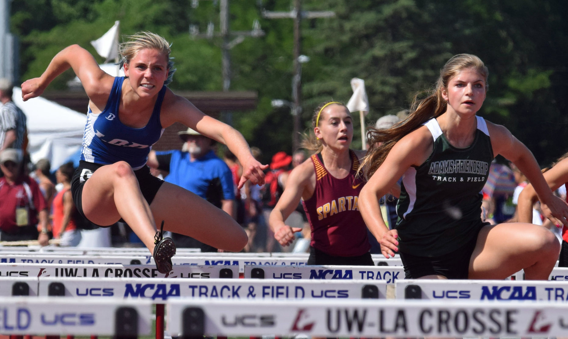 Mackenzie Heyroth places in hurdles events at state track meet
